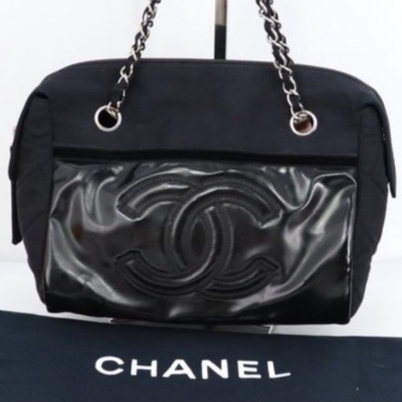Chanel hand bag black - Picture 1 of 10